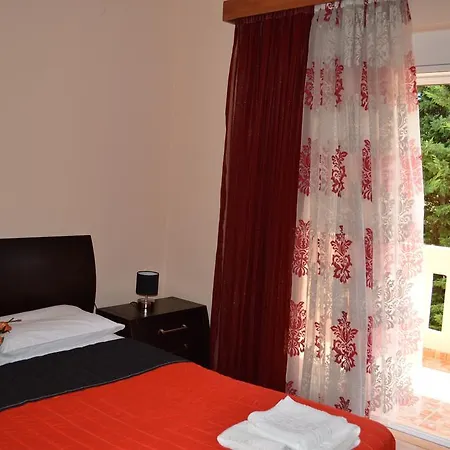 Angellinas Apartment *
